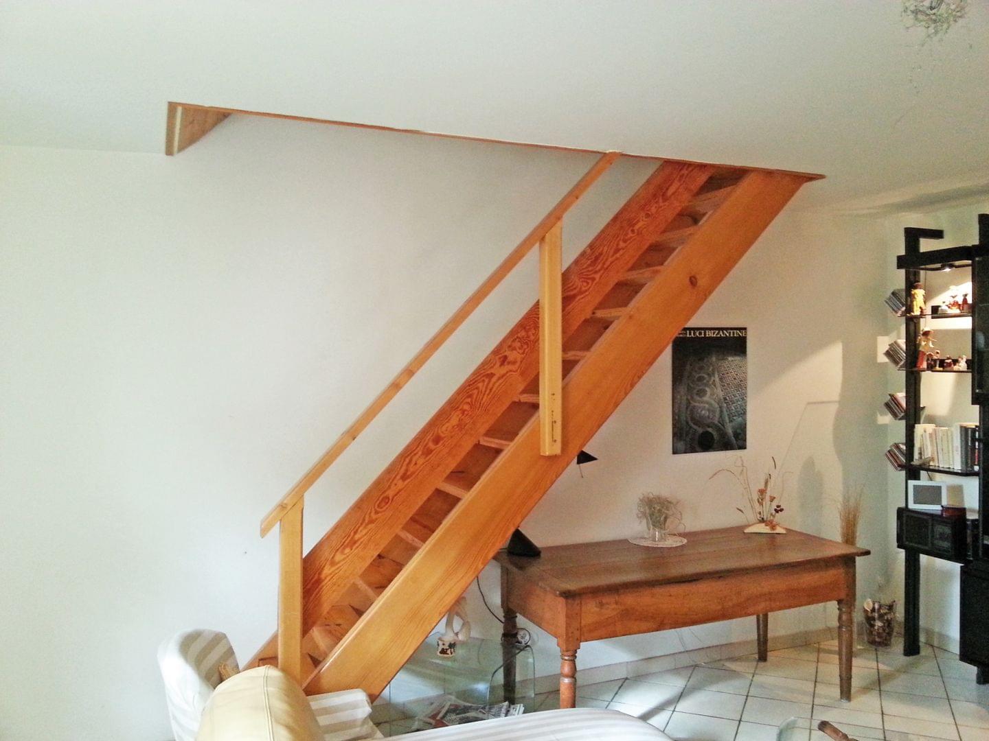Alte Treppe vor dem Tausch